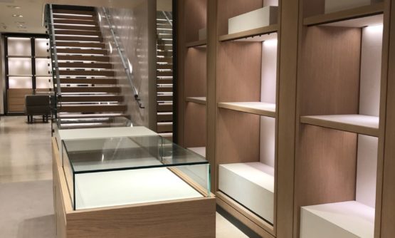 LOCALE Realizzazione arredamento negozio per Bottega Veneta PARIGI