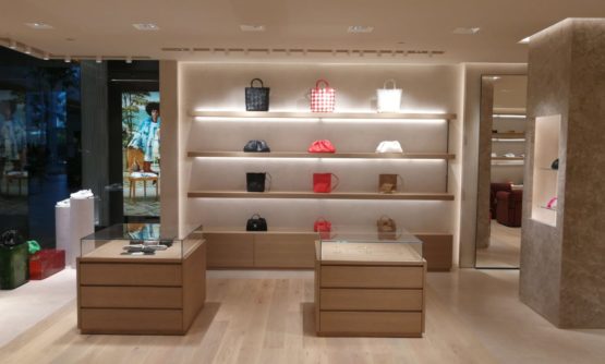 LOCALE Realizzazione arredamento negozio per Bottega Veneta RIO