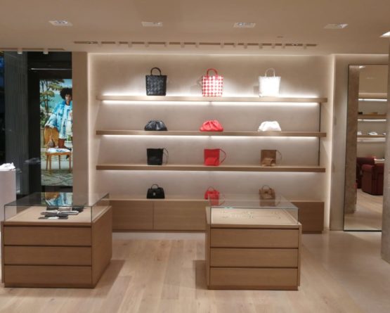 LOCALE Realizzazione arredamento negozio per Bottega Veneta RIO